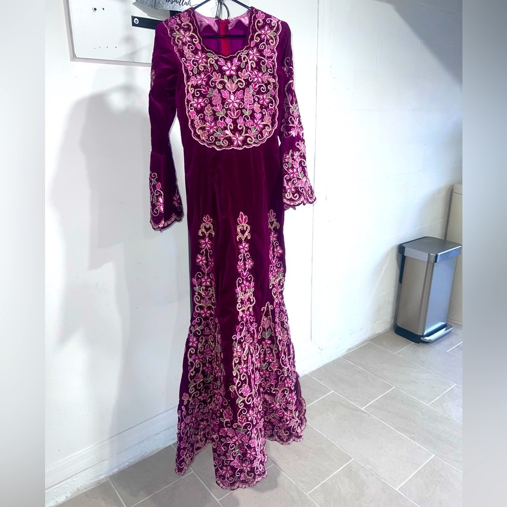 Beautiful Custom, Palestinian, Thoub